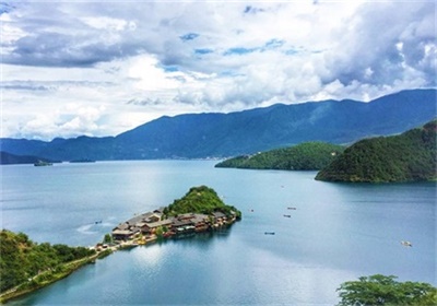 麗江+瀘沽湖雙飛5日游，“篝火晚會+“土雞火鍋+走婚宴”，成都出發(fā)